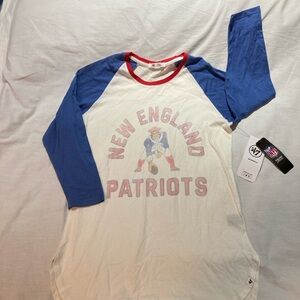 Women’s ‘47 Brand New England Patriots 3/4 length sleeve shirt! Size large, NWT!